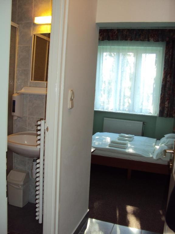 Bed and Breakfast Fuezi Panzio Šoproň Pokoj fotografie