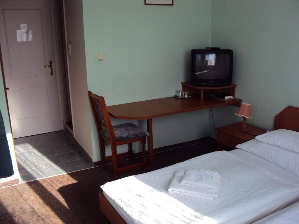 Bed and Breakfast Fuezi Panzio Šoproň Pokoj fotografie